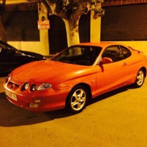 hyundai rojo